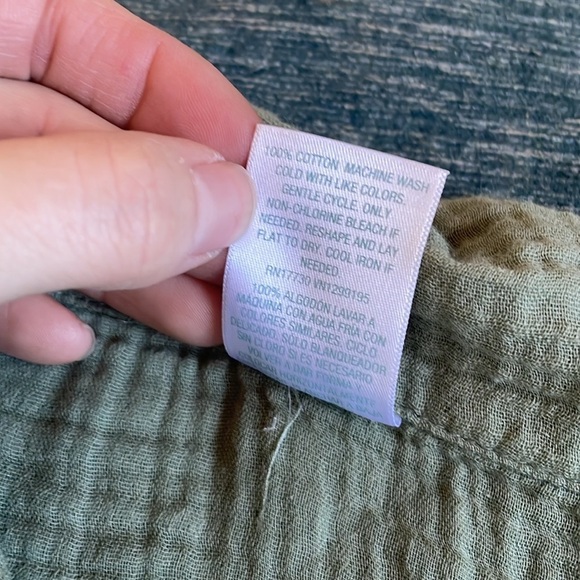 Kona Sol Green Gauzy Button-Up Beach Shirt - Picture 7 of 9